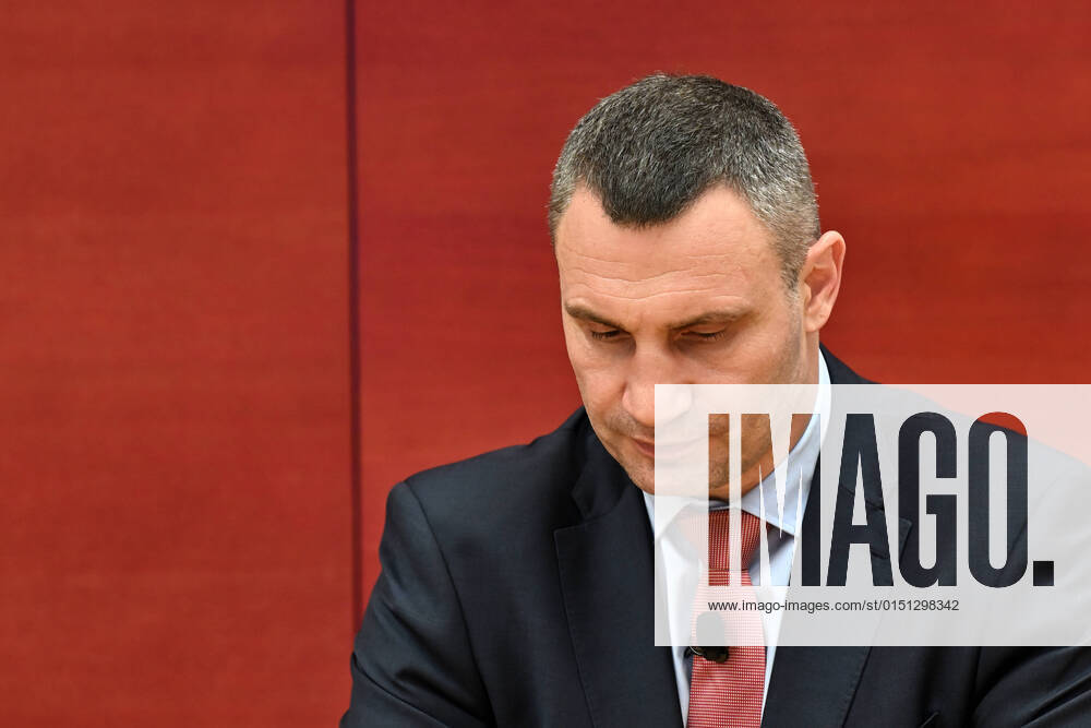 Ukraine Konflikt, Historie Vitali Klitschko, Bürgermeister von Kiew und ehemaliger Profiboxer. Vitali Klitschko bei seinem Vortrag vor Beginn der Münchner Sicherheitskonferenz am 17.02.2022 München Bayern Deutschland