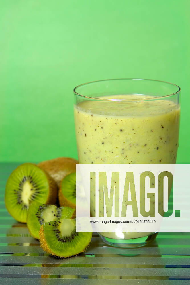 Healthy Kiwi Smoothie