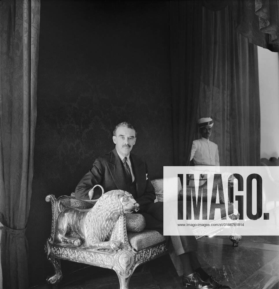 Cecil Beaton Photographs- Political and Military Personalities; Casey, Richard Gavin Gardiner