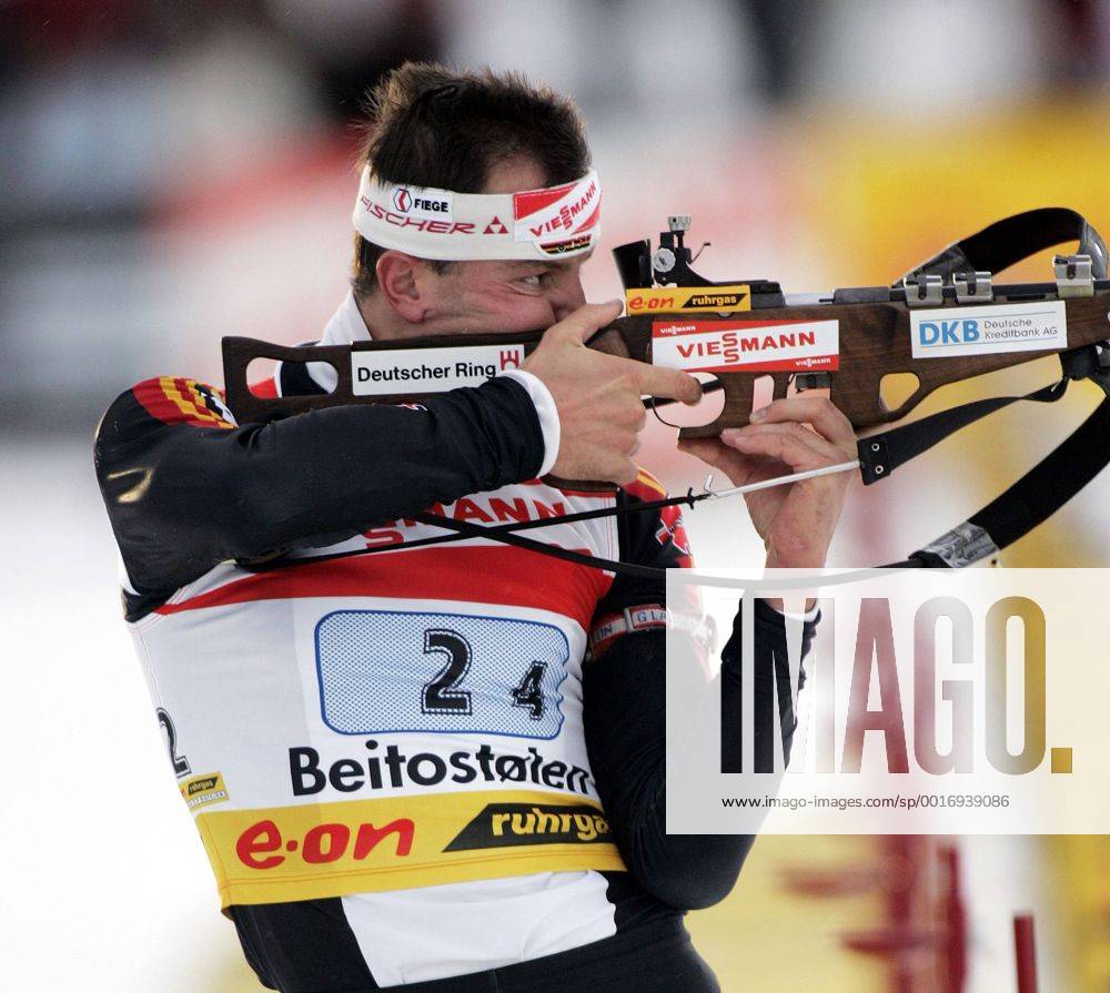 FISCHER Sven GER Biathlon Welt Cup 2004 in Beitostolen Norwegen.Sport Wintersport Biathlon Aktion.