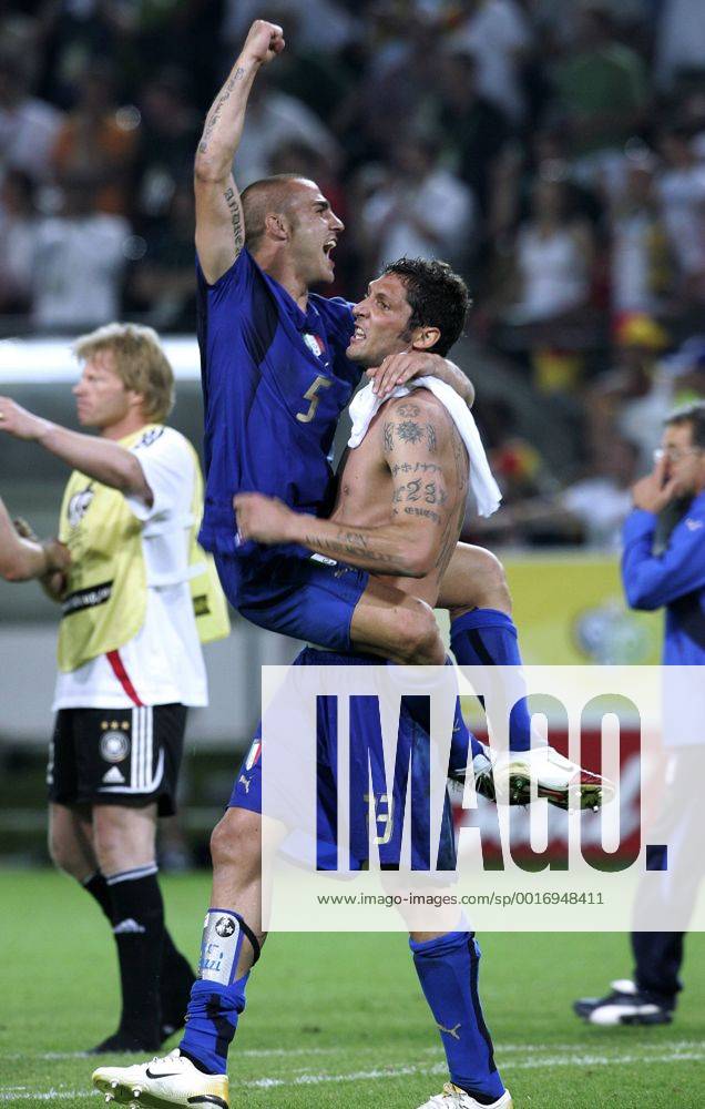 CANNAVARO Fabio und MATERAZZI Marco Team_Italien Halbfinale Deutschland-Italien FIFA_Fussball Weltmeisterschaften 2006 in Deutschland Fussball Spiel NR_61 Deutschland_Italien in Dortmund