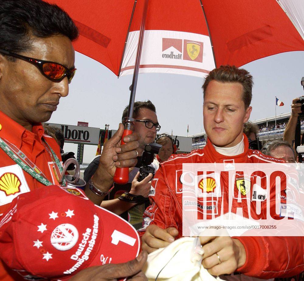 SINGH B. Physiotherapeut von Michael Schumacher Scuderia Ferrari Marlboro F1 Team . Grand Prix von Spanien in Barcelona 2003. Motorsport Formel 1 Portrait. Copyright