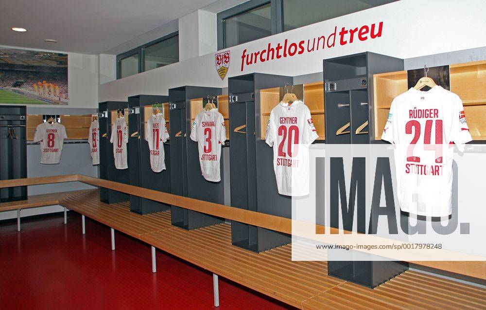 Fußball, Stadiongeschichte VfB Stuttgart VfB Stuttgart Deutschland, Stuttgart, 23.10.2014, 1. Fussball-Bundesliga, Saison 2014 2015, VfB Stuttgart, Mercedes-Benz Arena: Umkleidekabine.