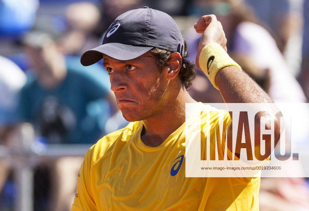 The Brazilian tennis player Joao Souza reacts during the Davis Cup World Group First round singles match in Villa Martelli, near Buenos Aires, capital of Argentina, on March 8, 2015. MartinxZabala) (jp) (SP)ARGENTINA-VILLA MARTELLI-TENNIS-DAVIS CUP e MARTINxZABALA