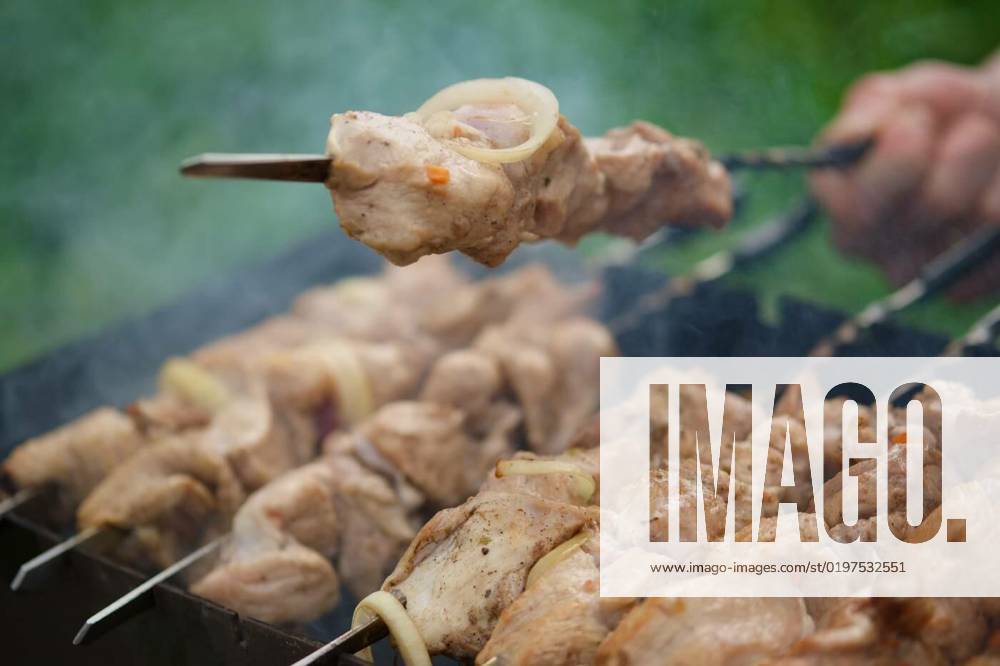 Process of cooking shashlik from pickled meat outdoor, img 8 of 17, Process of cooking shashlik from pickled meat outdoor, img 8 of 17, Process of cooking shashlik from pickled meat outdoor, img 8 of 17 model released, Symbolfoto , 26.09.2022,