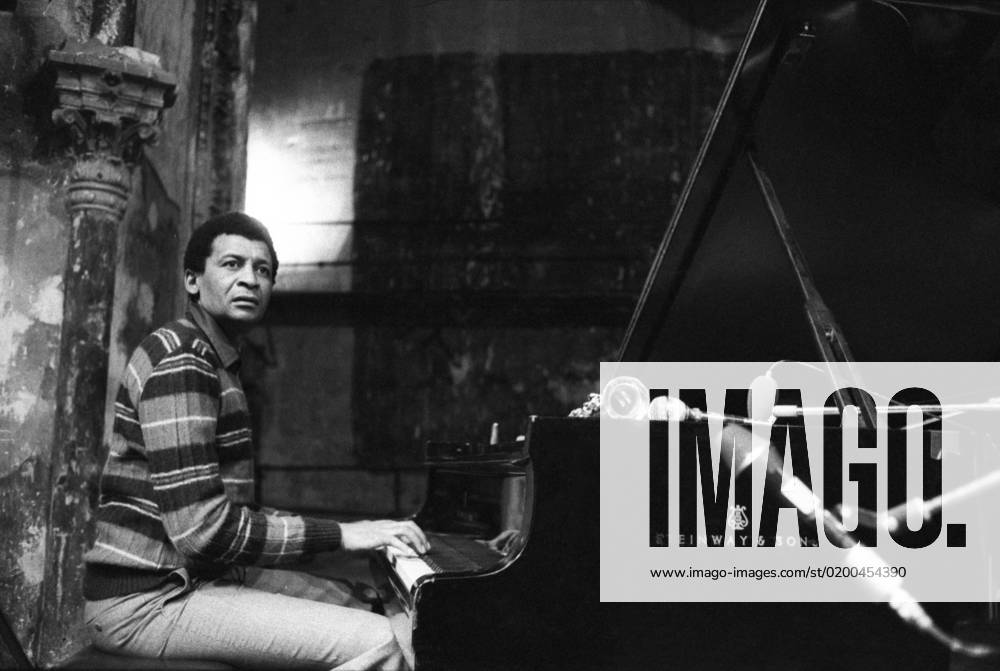- Abdullah Ibrahim (Dollar Brand) - 24 11 2022 - France Ile-de-France (region) Paris - Abdullah Ibrahim (Dollar Brand), Dollar Brand Concert, Bouffes du Nord, 14 October 1977 PhilippexGrasx Pictorium LePictorium_0270852