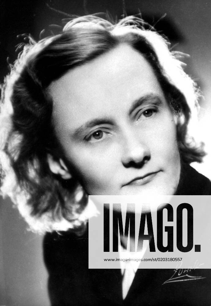 SCANPIX SWEDEN, 1948 Astrid Lindgren as a young writer culture