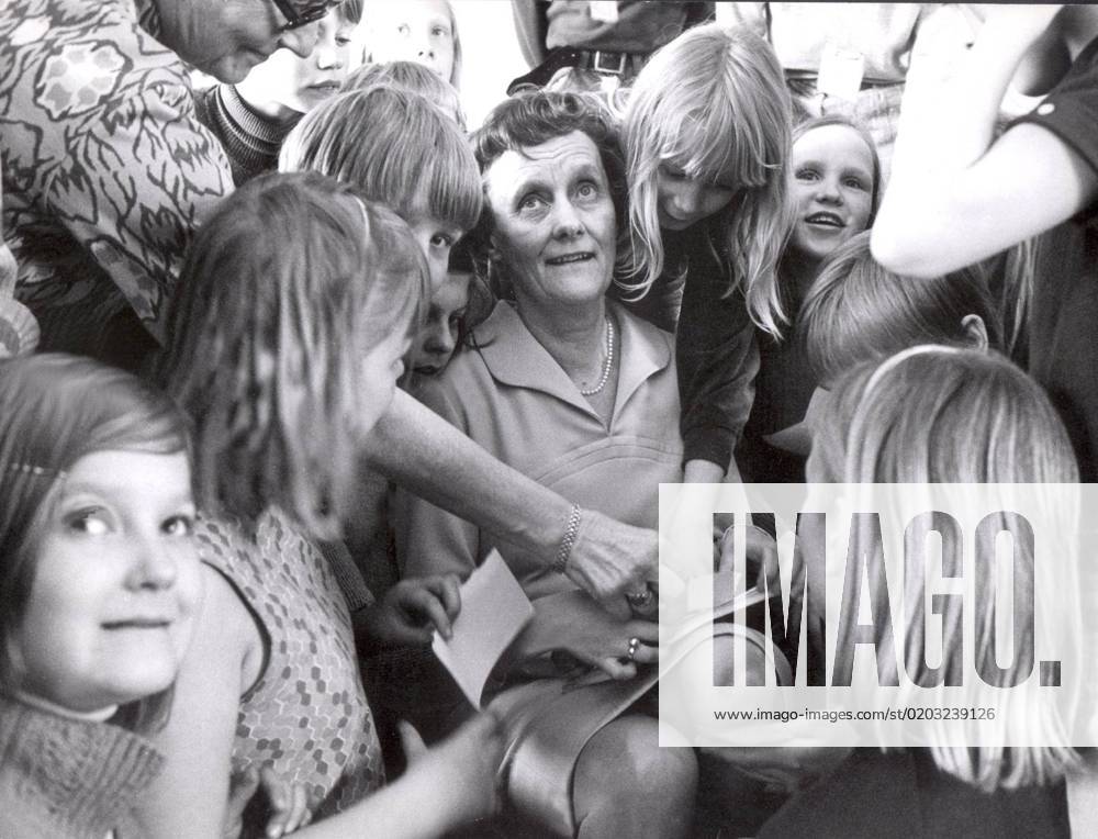SCANPIX SWEDEN, 1969 05 08 Astrid Lindgren, author of childrens books Seated here surrounded by children Author