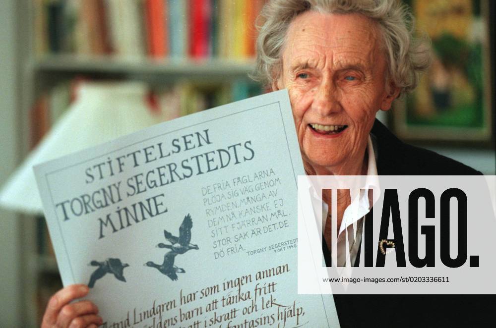 The world-famous childrens author Astrid Lindgren, 89, has been awarded the Torgny Segerstedt Freedom Pen 1997 The Freedom Pen is awarded by the Torgny Segerstedt Foundation to publishers or authors who have worked in his spirit In the picture Astrid Lindgren is seen with the diploma at her home on 4 November STOCKHOLM SWEDEN