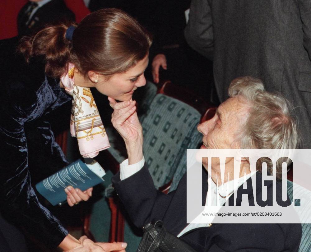 STOCKHOLM 1997 12 13 There was a fond meeting between Crown Princess Victoria and childrens author Astrid Lindgren at the premiere of her Mio, min Mio at Dramaten in Stockholm on Saturday Photo Toni Sica code 1012 SCANPIX SWEDEN STOCKHOLM SWEDEN