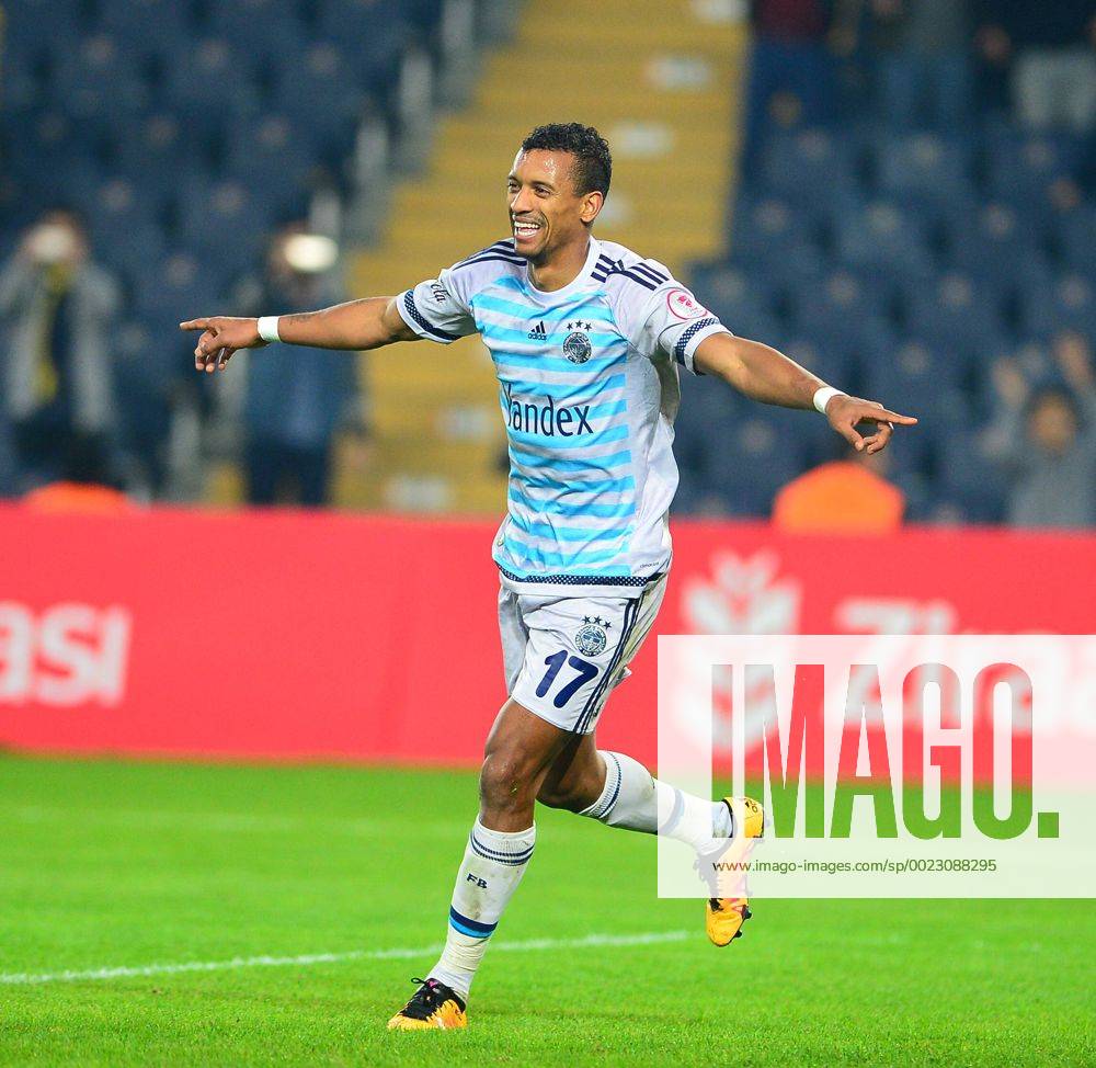 Fußball, Fenerbahce Istanbul - Amed SK Ziraat Turkish Cup quarter final second leg match between Fenerbahce and Amed Sportif at Ulker Stadium in Istanbul on March 03, 2016. Final Score : Fenerbahce 3 - Amed Sportif 1 Pictured: Luis Nani of Fenerbahce .