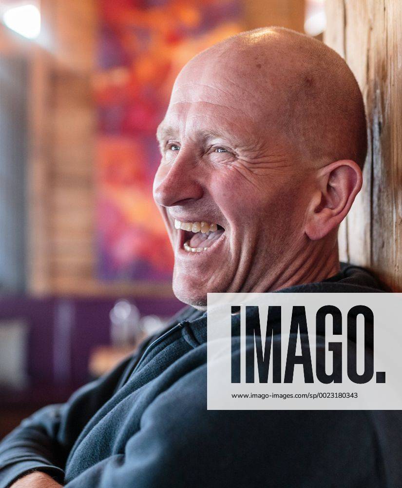 Saalbach Hinterglemm 10.03.2016, der Schwarzacher, Saalbach Hinterglemm, AUT, Michael Edwards, Eddie the Eagle im Portrait, im Bild der ehemalige britische Skispringer Michael Edwards besser bekannt als Eddie the Eagle. Er war der erste Springer, der fuer Grossbritannien bei Olympischen Winterspielen an den Start ging former British ski jumper Michael Edwards better known as Eddie the Eagle during a Interview and Photo Shoot. He was the first British jumper who went at the Winter Olympics. at the der Schwarzacher, Saalbach Hinterglemm, Austria on 2016 03 10. EX_JFK
