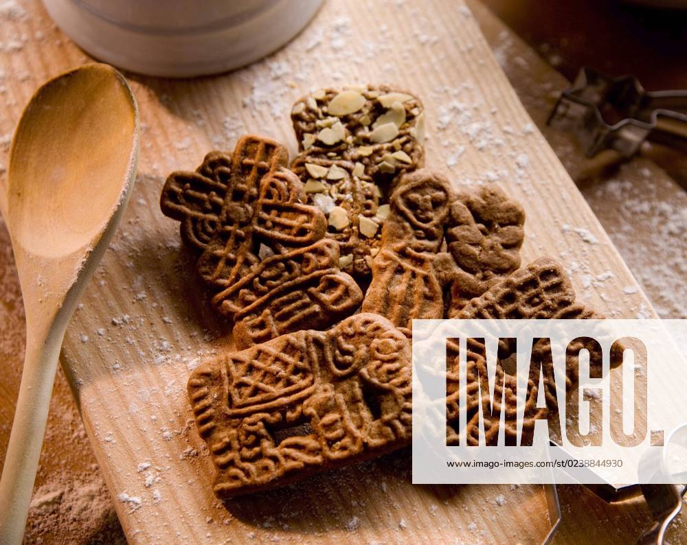 Speculoos dark at wooden board, Baking