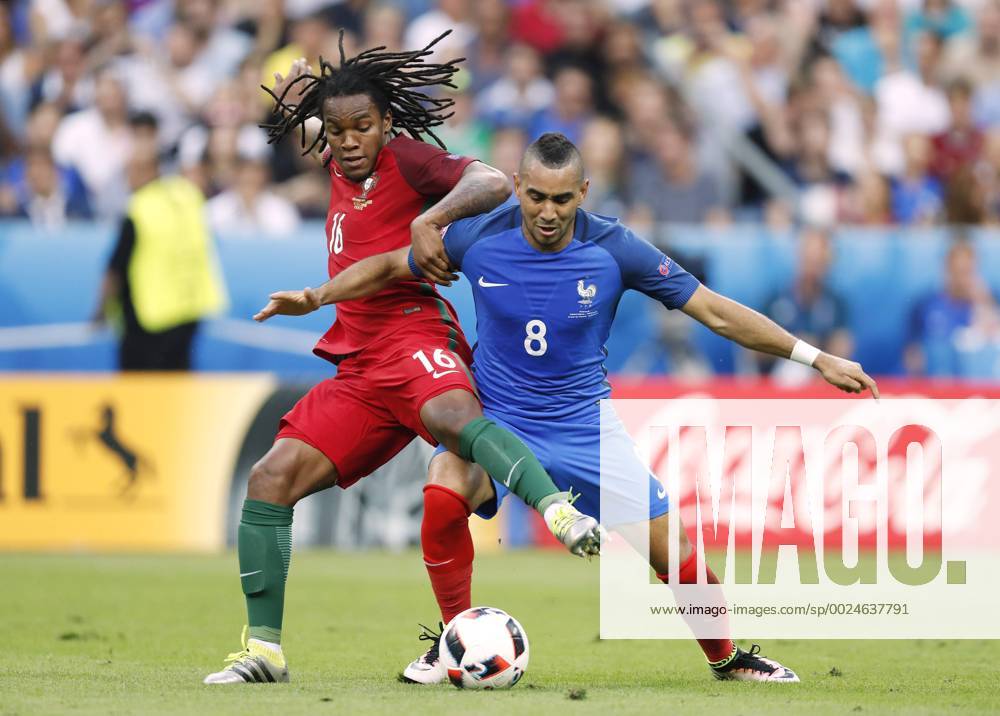 Fußball, EM Finale 2016 in Paris, Portugal - Frankreich 1:0 SANCHES Renato Team POR mit PAYET Dimitri UEFA Fussball EM 2016 Finale Portugal-Frankreich 1 : 1 am 10.Juli 2016 in Paris