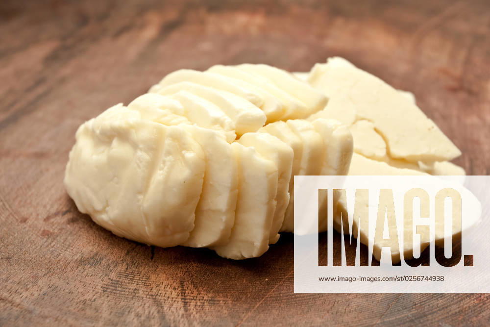 Sliced halloumi cheese