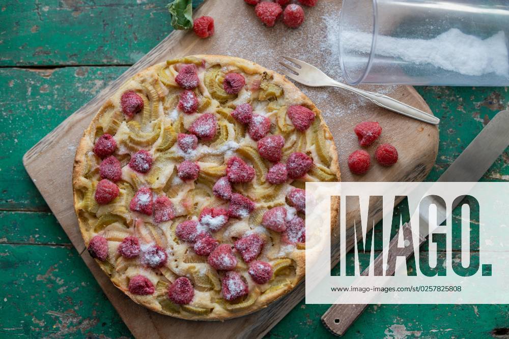 Food Photography, Raspberry Rhubarb Cake with Sugar