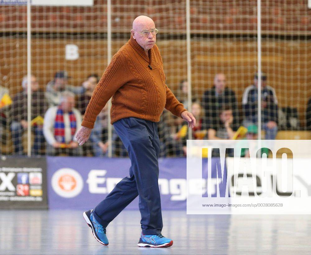 Bietigheim, Handball 1.Bundesliga SG BBM Bietigheim vs. HC Leipzig : Sponsor Eberhard Bezner