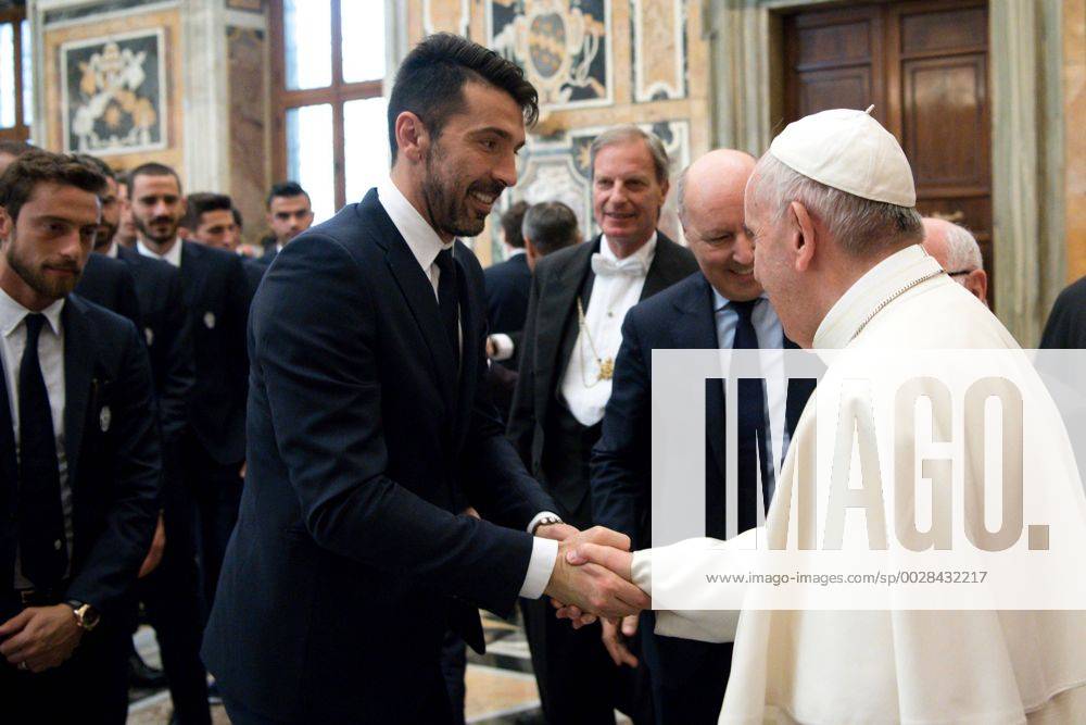 NO FRANCE - NO SWITZERLAND: May 16, 2017 : Pope Francis Gianluigi Buffon on the occasion of a meeting between the pope and Juventus and Lazio teams ahead of Wednesday s Italy Cup soccer final between Juventus and Lazio, at the Clementine Hall at the Vatican . NOT FOR SALE FOR MARKETING OR ADVERTISING CAMPAIGNS.
