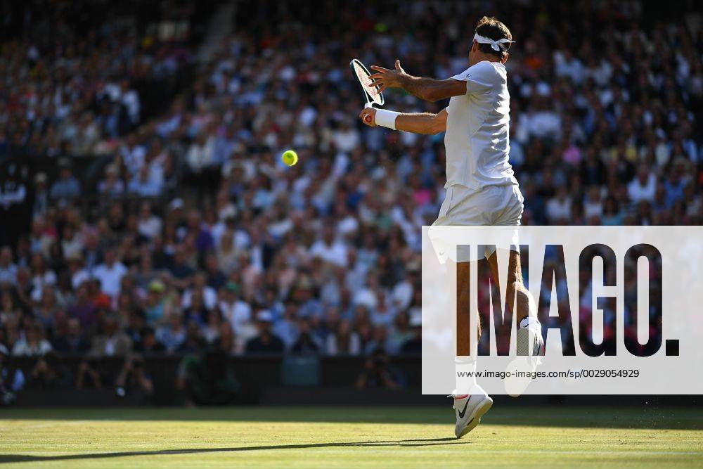 Roger Federer (Sui) TENNIS : WIMBLEDON 2017 14 07 17 antoinecouvercelle panoramic
