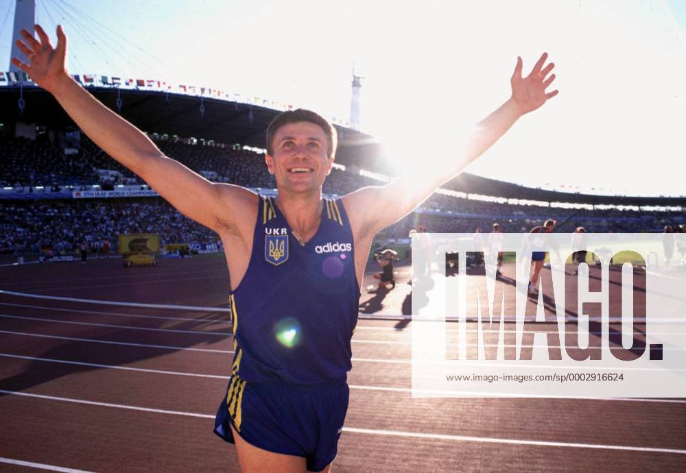 Sergej Bubka (Ukraine) - Weltmeister 1995 im Stabhochsprung Leichtathletik WM Herren WM 1995, Stab, Stabhoch, Stabhochsprung, Nationaltrikot, Vdia Einzelbild Göteborg Begeisterung, Freude, Leichtathletik WM Herren WM 1995, Stab, Stabhoch, Stabhochsprung, Nationaltrikot, Vdia Einzelbild Göteborg Begeisterung, Freude,