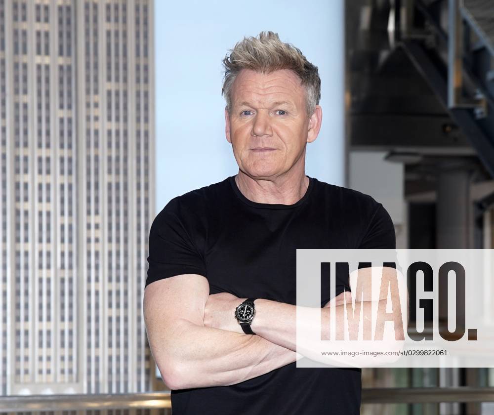 Gordon Ramsay at a public appearance for Gordon Ramsay Visits the Empire State Building, The Empire State Building, New York, NY June 14, 2023. Photo By: Eli Winston Everett Collection at a public appearance for Gordon Ramsay Visits the Empire State Building, The Empire State Building, New York, NY June 14, 2023. Photo By: Eli Winston Everett Collection PUBLICATIONXNOTxINxCANxCHNxFRAxITAxJPNxNORxPOLxRUSxESPxUKxUSA
