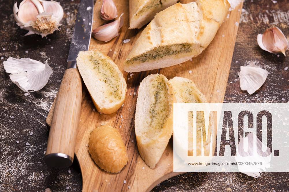 Close-up tasty Garlic bread Table Photo with high Resolution