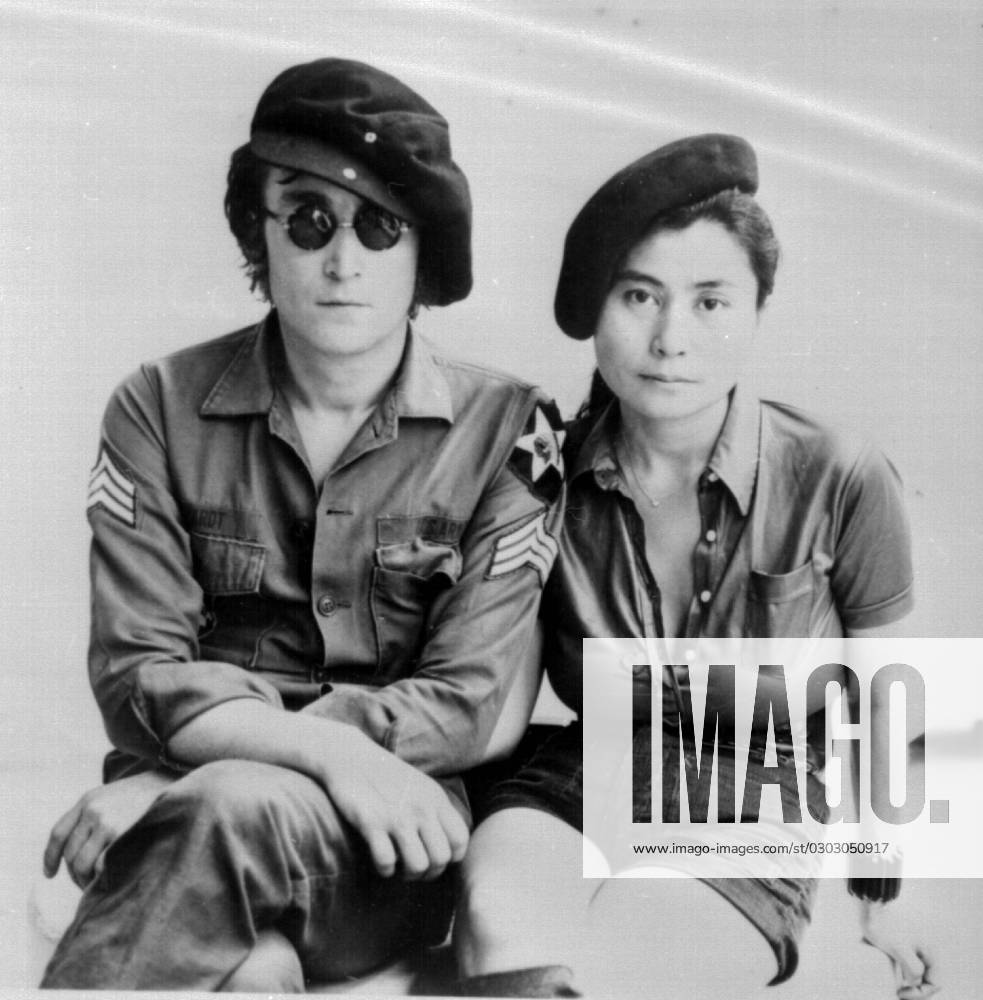 JOHN LENNON British Pop Singer, Songwriter and Musician With his wife YOKO ONO Japanese Artist and Musician COMPULSORY CREDIT: UPPA Photoshot Photo PCO 235783 01.01.1972 JOHN LENNON British Pop Singer, Songwriter and Musician With his wife YOKO ONO Japanese Artist and Musician COMPULSORY CREDIT: Starstock Photoshot Photo PCO 235783 01.01.1972, Credit:Photoshot Avalon United Kingdom