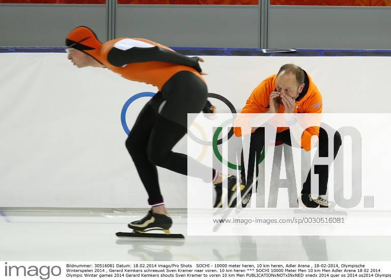 SOCHI 10000 Meter Men 10 km Men Adler Arena 18 02 2014 Olympic Winter games 2014 Gerard Kemkers shouts Sven Kramer to voren 10 km Men