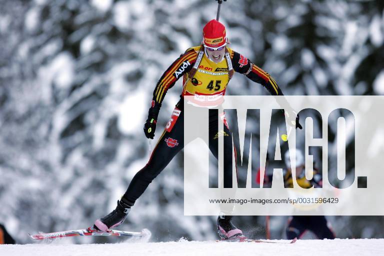 Kati Wilhelm action biathlon included in the Biathlon World Cup on 13 01 2006 in Ruhpolding-Ruhpolding Germany