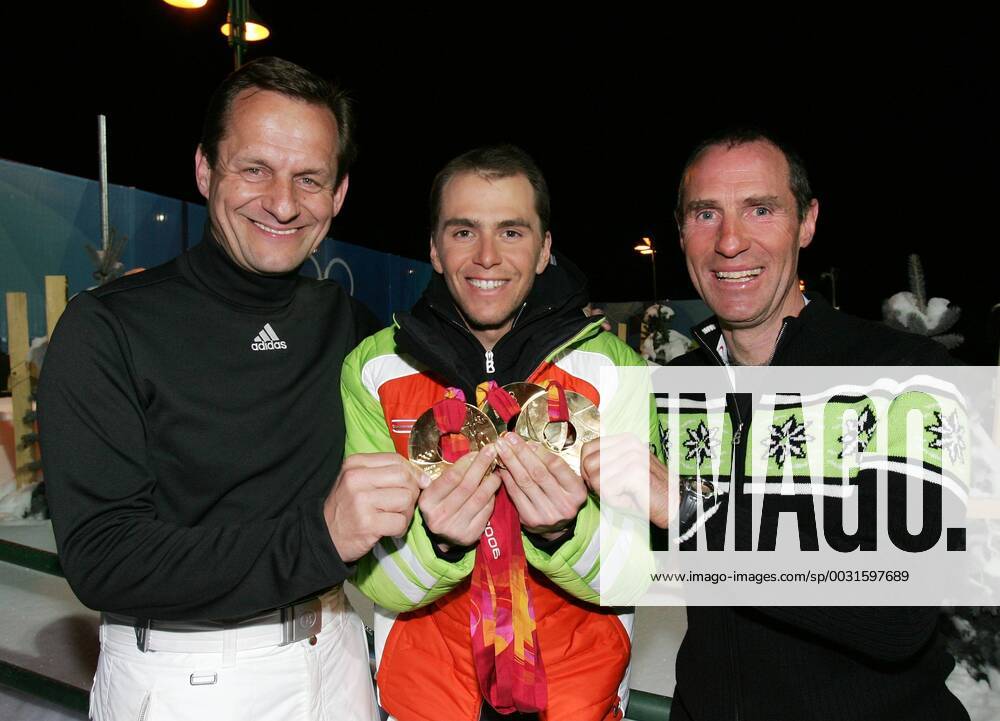 Michael Greis celebrates the erfogreichste athlete of 20 Olympics at Kufenstüberl in Sestriere his 3 gold medals in the biathlon Alfons Hörmann President of the DSV as well as head coach Frank Ullrich with the most successful athletes of the 20 Olympic Winter Michael Greis Sestriere