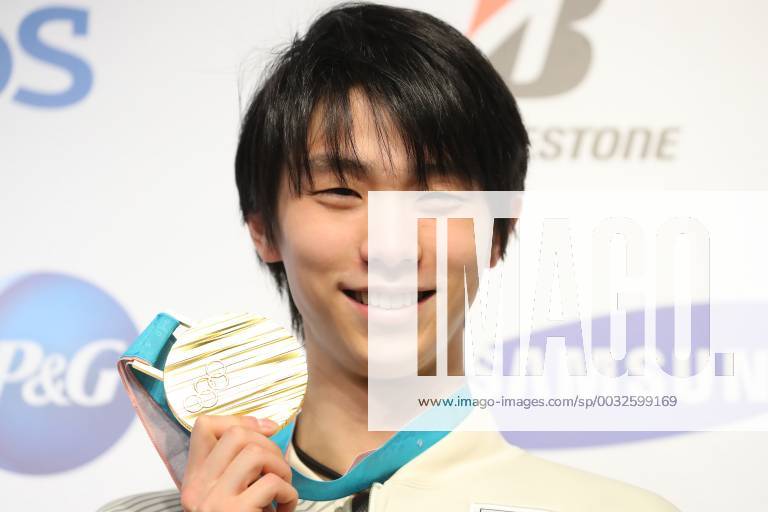 Yuzuru Hanyu (JPN), FEBRUARY 18, 2018 - Figure skating Eiskunstlauf : Men s gold medalist Yuzuru Hanyu of Japan attends a press conference PK Pressekonferenz at the Japan House during the PyeongChang 2018 Olympic Winter games Winterspiele Spiele Summer games in PyeongChang, South Korea. Noxthirdxpartyxsales (72385999)