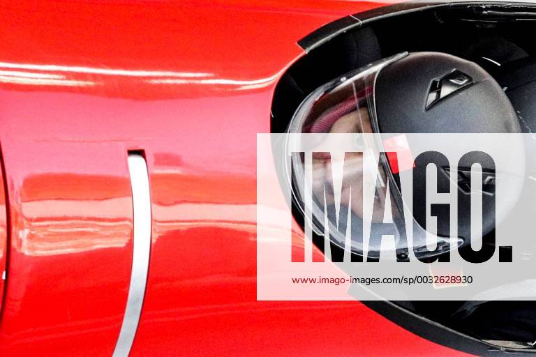 PyeongChang 2018 - Highlights der Olympischen Spiele PyeongChang 2018 - Bob, Viererbob Herren Training PYEONGCHANG, SOUTH KOREA â€“ FEBRUARY 21, 2018: Bobsledders Shao Yijun, Shi Hao, Li Chunjian and Wang Sidong of China training for the men s four-man bobsleigh competition during the 2018 Winter Olympic Games Olympische Spiele Olympia OS at the Olympic Sliding Centre. Sergei Bobylev TASS TS074FA6
