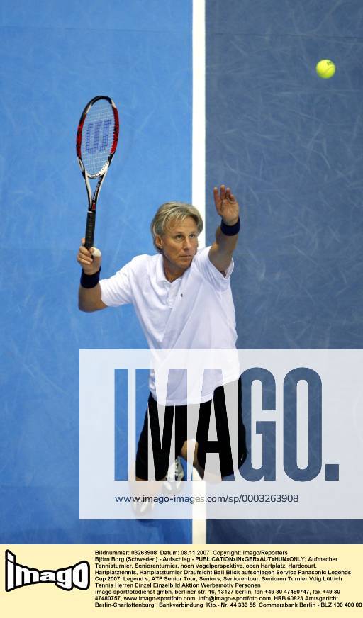 Björn Borg (Schweden) - Aufschlag - Tennis Herren Panasonic Legends Cup 2007, Legend s, ATP Senior Tour, Seniors, Seniorentour, Senioren Turnier Vdig Einzelbild Lüttich Tennis Herren Panasonic Legends Cup 2007, Legend s, ATP Senior Tour, Seniors, Seniorentour, Senioren Turnier Vdig Einzelbild Lüttich