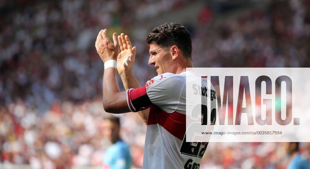 VfB Stuttgart Atletico Madrid Germany Stuttgart 05 08 2018 Football Bundesliga Season 2018 2019 Test match VfB Stuttgart Atlético Madrid Mario Gomez VfB Stuttgart