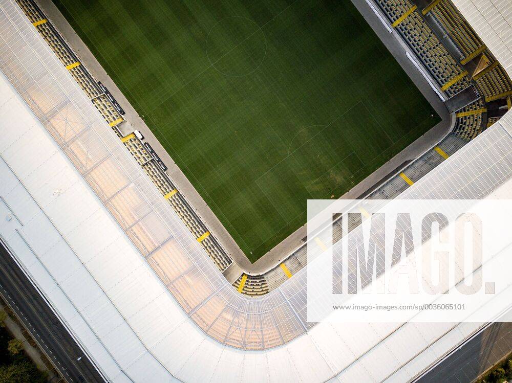 Aerial view of the DDV Stadium in the evening with a view inside 2 Bundesliga season 2018 19 Mittsoch 15 08 2018 SG Dynamo Dresden