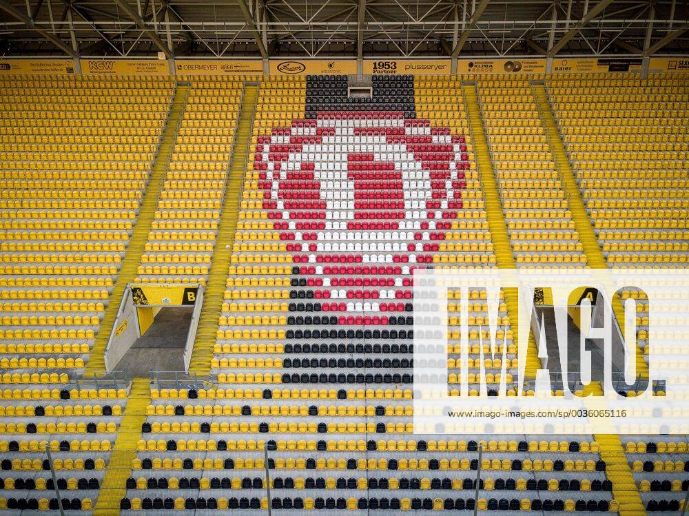 Aerial photograph of the DDV Stadium in the evening 2 Bundesliga season 2018 19 Mittsoch 15 08 2018 SG Dynamo Dresden