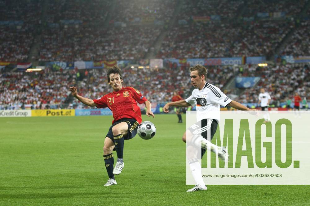 Germany vs Spain, UEFA EURO EM Europameisterschaft Fussball 2008 Final Spain s David Silva in action against Germany s Philipp Lahm during the UEFA Euro 2008 Final, between Germany and Spain, on Ernst-Happel-Stadion, Vienna, Austria