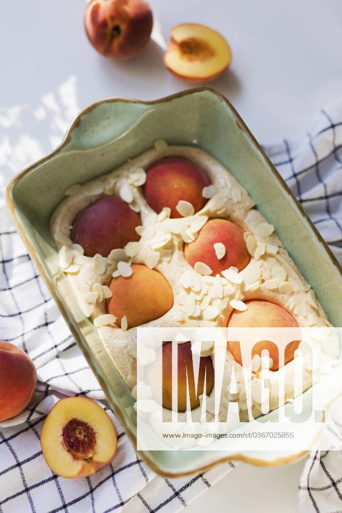 Raw peach pie with almonds, ONAF00661