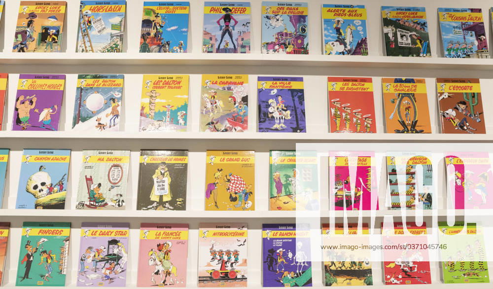 - Visuals of the exhibition -Morris 100 ans, 100 oeuvres-. - 01 12 2023 - Belgium Brussels Brussels - Until January 2024, the HubertyEtBreyne gallery in the Belgian capital is hosting an exhibition and sale of plates by Lucky Luke cartoonist Morris, to mark the 100th birthday of his creator. The exhibition coincides with the release of a new Lucky Luke album drawn by Blutch. NicolasxLandemardx Pictorium LePictorium_0286991