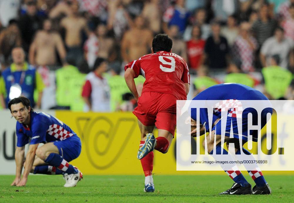 Semih Sentürk (Türkei, Mitte) - Torjubel - Fußball EM Herren Euro 2008, Länderspiel, Nationalmannschaft, Kroatien - Türkei 2:4 n.E. Gruppe Wien Freude,