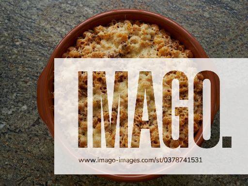 A top view of delicious macaroni cheese in a ceramic pan 439685 RECORD DATE NOT STATED