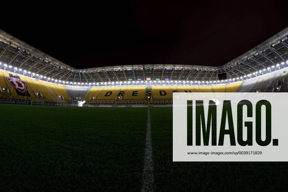 Wide-angle shot of the Rudolf Harbig Stadium hours after the match 03 03 2019 Football GER 2 Bundesliga 24 Matchday SG Dynamo Dresden VfL Bochum Final score 2 2 Rudolf Harbig Stadium SG Dynamo Dresden vs. VfL Bochum