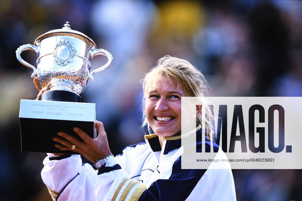 GRAF Steffi Stefanie GER Winner Womens Final against HINGIS Martina Tennis Roland Garros Grand Slam 1999 in Paris on 05 June 1999 in Paris