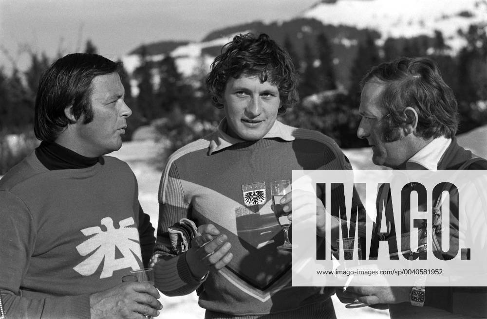 Alpine Skiing World Cup 1974 1975 Kitzbuehel winner KLAMMER Austria Alpine Skiing World Cup 1974 1975 Kitzbuehel downhill 19 01 1975 victory celebration Toni SAILER, winner Franz KLAMMER and trainer Charly KAHR from left, all Austria Kitzbuehel Austria
