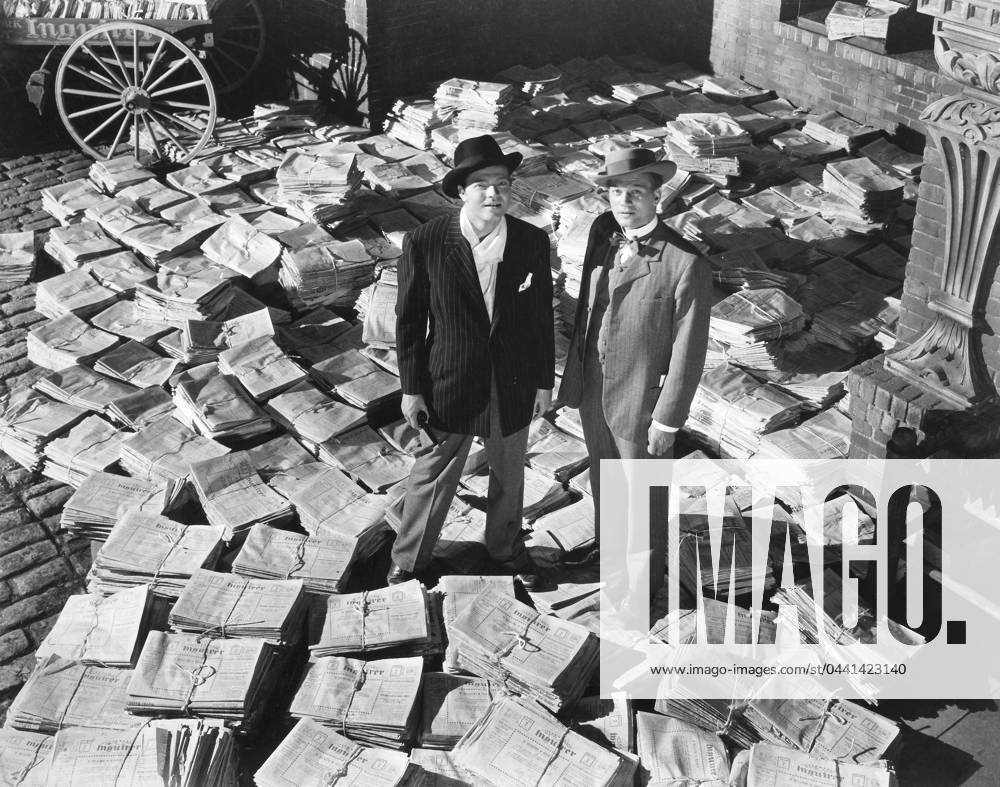 FILM: CITIZEN KANE, 1941. Orson Welles and Joseph Cotten in a scene from the 1941 motion picture Citizen Kane.