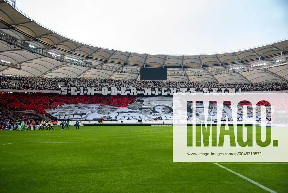 Fußball, Stadiongeschichte VfB Stuttgart STUTTGART, GERMANY - NOVEMBER 24: Choreography of the VfB-supporters at the Football, 2. Bundesliga 2019 2020 - VfB Stuttgart v Karlsruher SC at the Mercedes-Benz Arena on November 24, 2019 in Stuttgart, GERMANY. Football, 2. Bundesliga 2019 2020 - VfB Stuttgart v Karlsruher SC - ZUMAcs12 20191124_zaf_cs12_145