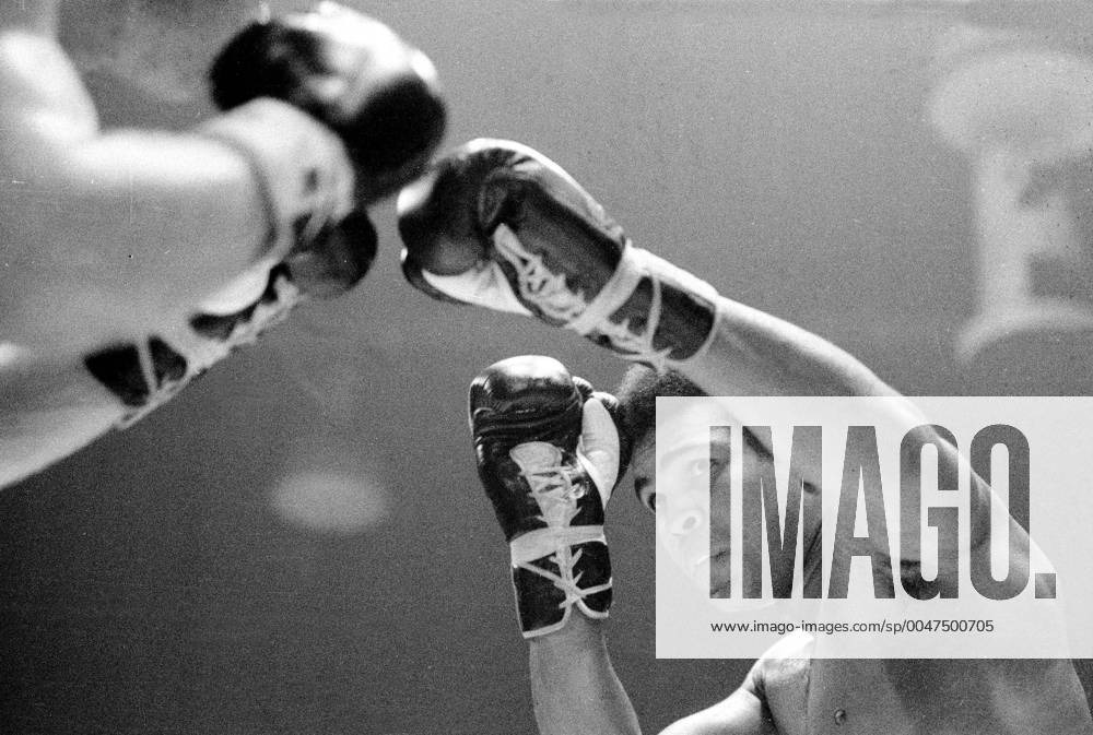 Boxing match Muhammad Ali against Jürgen Blin Mohammad Ali Zurich Canton Zurich Switzerland Sports hall