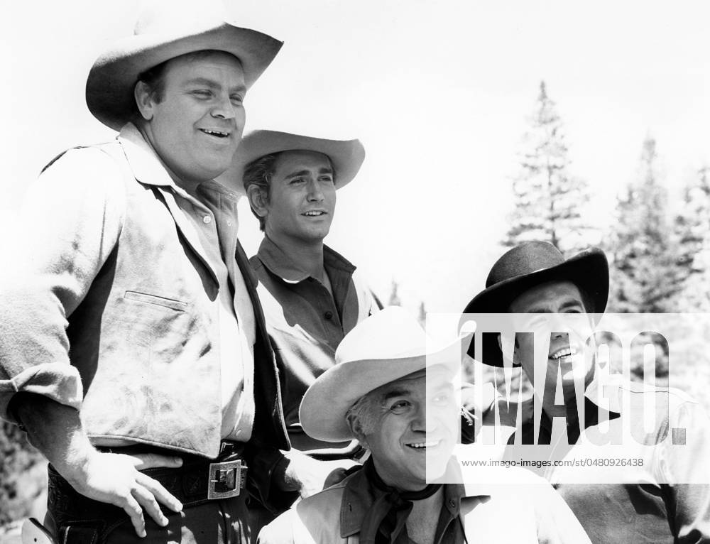 BONANZA, from left: Dan Blocker, Michael Landon, Lorne Greene, Pernell Roberts, (Season 4, premiered September 23, 1962), 1959-1973TBDBONA EC078 PUBLICATIONXNOTxINxCANxCHNxFRAxITAxJPNxNORxPOLxRUSxESPxUKxUSA