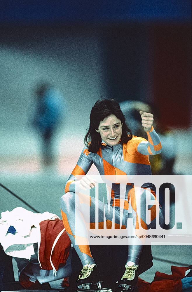Speed skating, Eisschnelllauf Bonnie Blair Bonnie Blair (USA) at the 1988 Olympic Winter games, Winterspiele,Spiele, Summer games Calgary Olympic Oval Alberta Canada