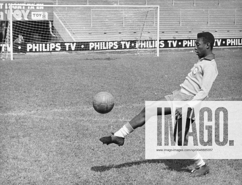 FILE STOCKHOLM 1958 06 29 Pelé of Brazil during a training session at Rasunda stadium, in Stockholm, Sweden, during the 1958 FIFA World Cup Stockholm Sweden SOCCER